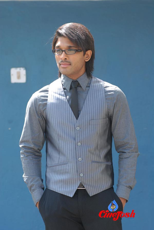 Arya2 Movie Stills - Allu Arjun, Kajal Agarwal, Navadeep - 6 / 29 photos